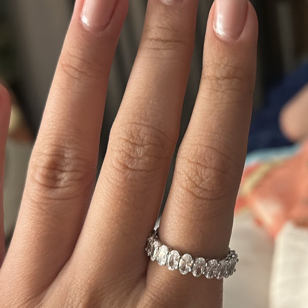 Elegant Silver Women's Ring